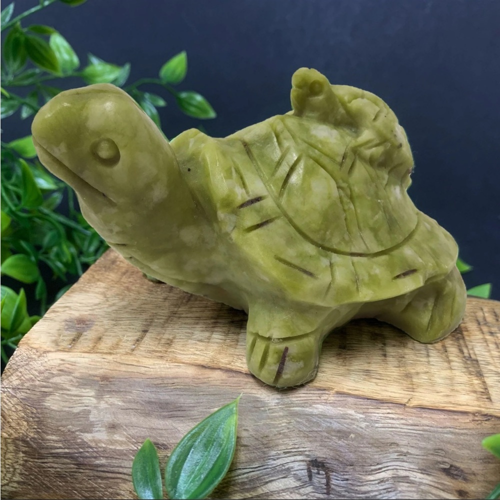 NEW Hand Carved Turtle with Baby Nephrite Jade Gemstone Figurine